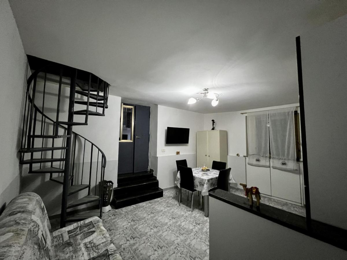 Centro Storico Family Flat Villa เนเปิลส์ ภายนอก รูปภาพ